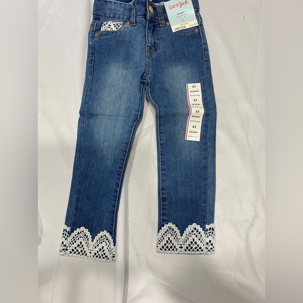 BNWT SIZE 3T cat & Jack skinny jeans with lace detail
